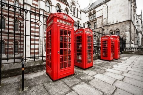 Фотообои Современный город Лондон Телефонные будки